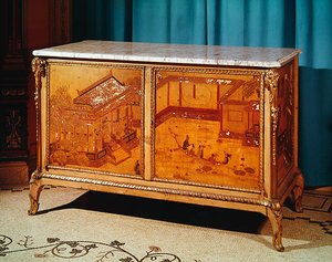 Commode with double panel, signed Joseph 1772